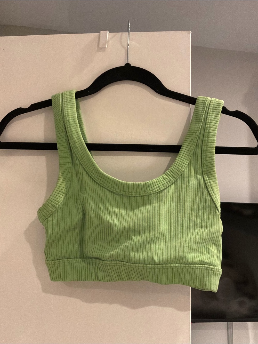 ALO Yoga Light Lime Ribbed Wellness Bra